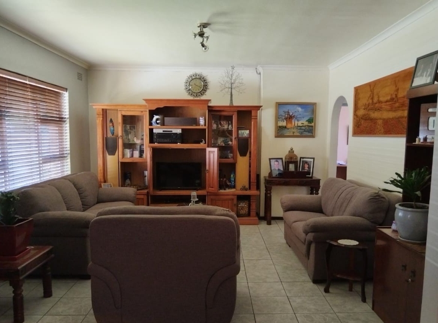 4 Bedroom Property for Sale in Bothasig Western Cape